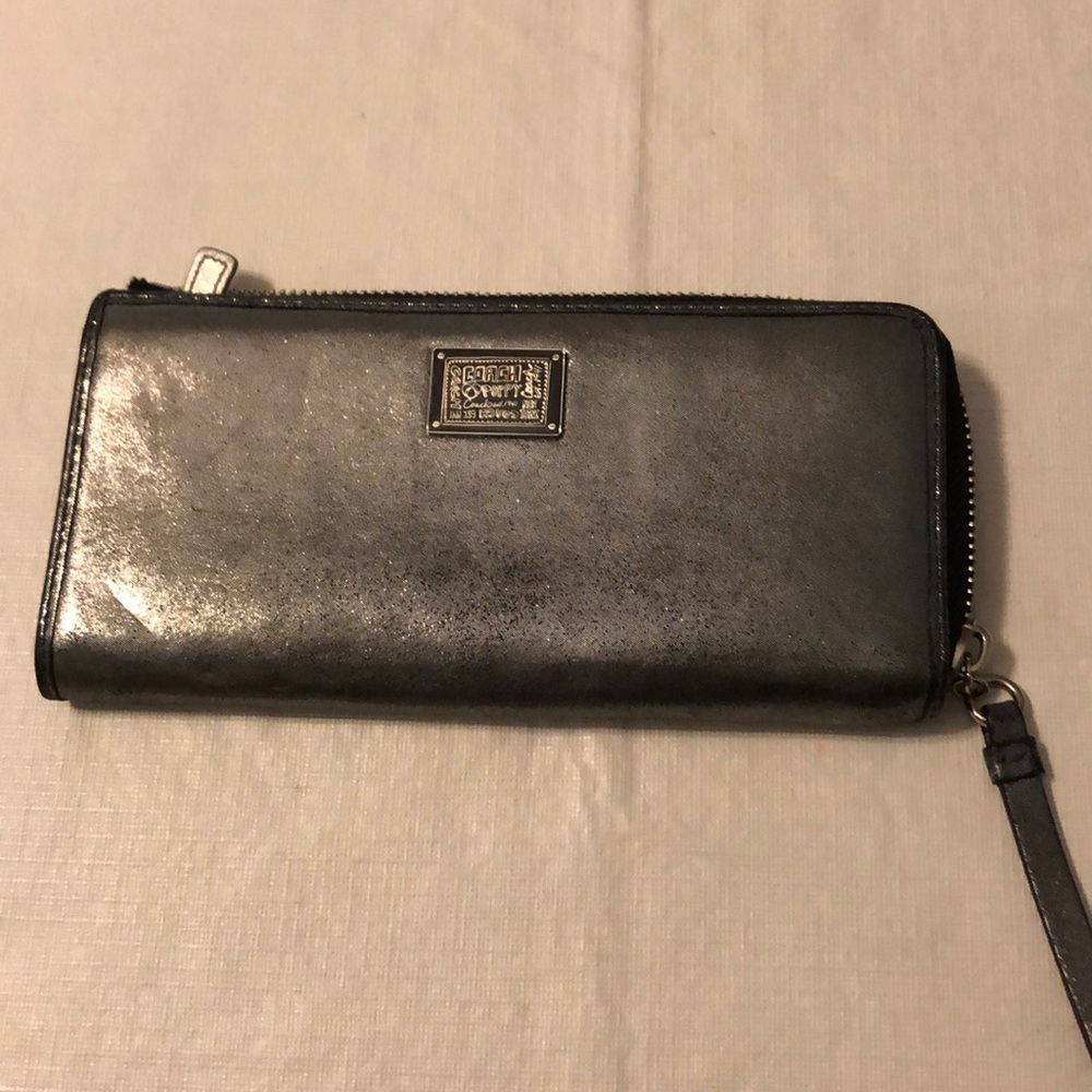Coach Poppy Silver Wallet